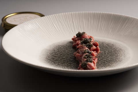 Beef tartare with Imperial Oscietra caviar